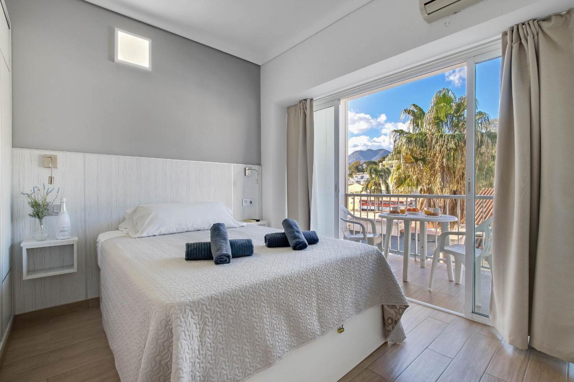 Carihuela Palace 418 By Ivi Real Estate Torremolinos Exteriör bild